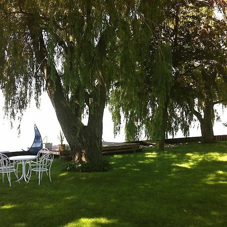 Point Pelee Lakeshore B&B Лемингтон Екстериор снимка