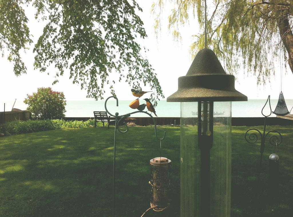 Point Pelee Lakeshore B&B Лемингтон Екстериор снимка