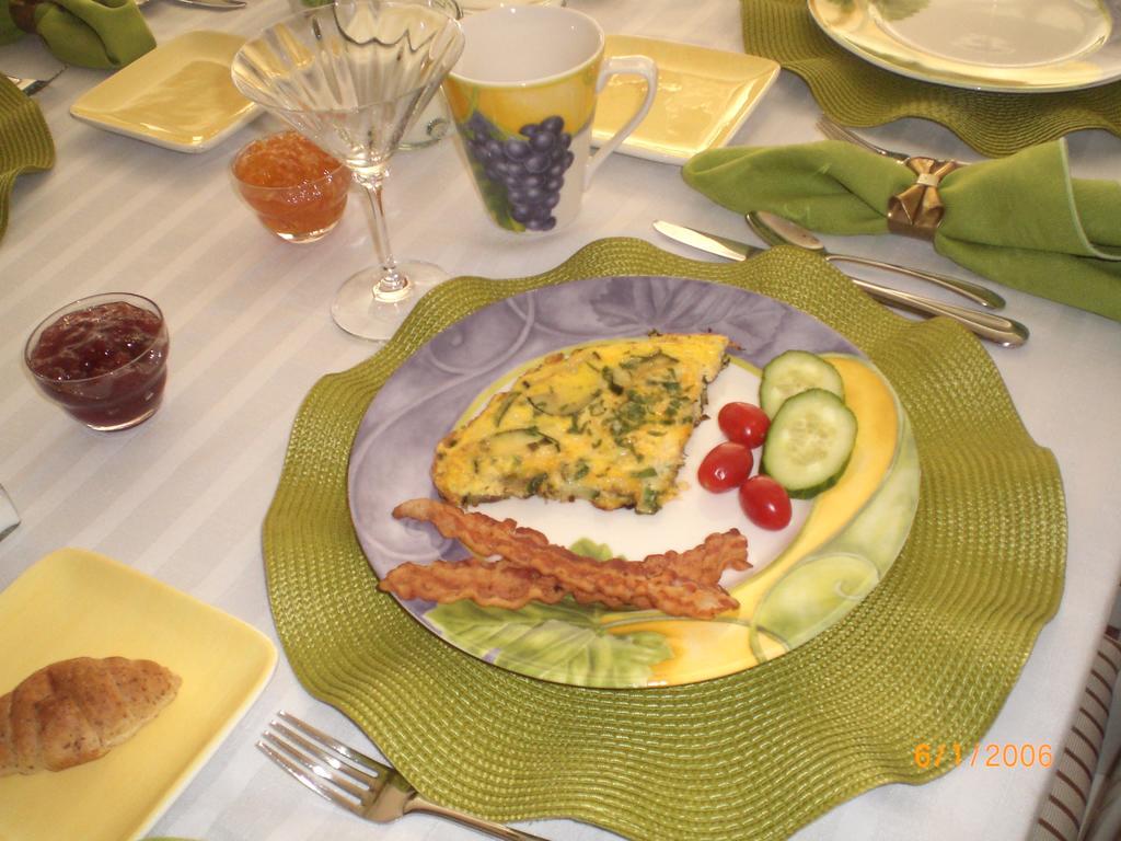 Point Pelee Lakeshore B&B Лемингтон Екстериор снимка